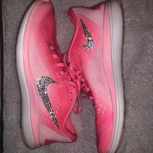Shop Pink Ivy  Nike Flex Sneakers Sz 7